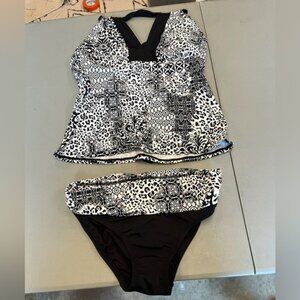 Black and White Patterned Bikini Set